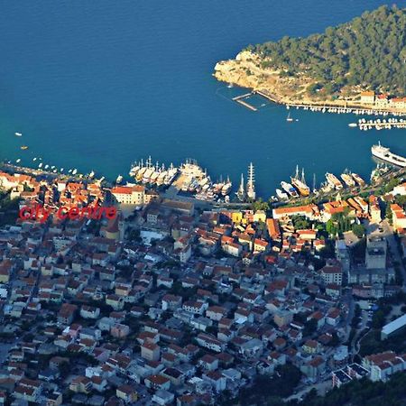 Apartment For 6 In Makarska Centar Екстер'єр фото
