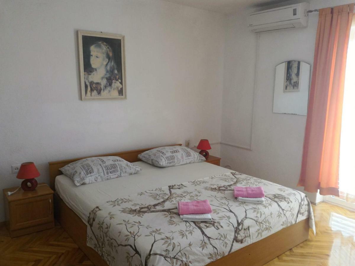 Apartment For 6 In Makarska Centar Екстер'єр фото