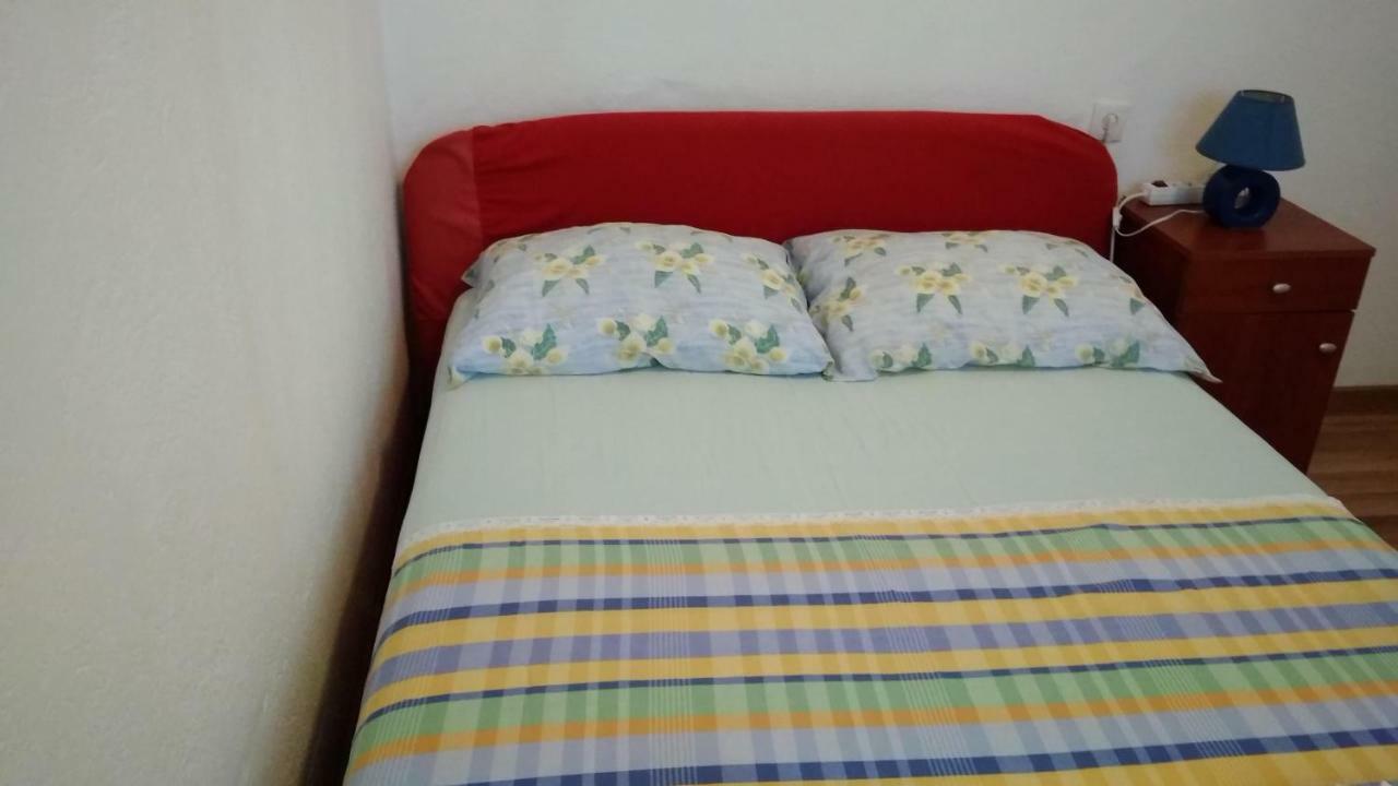 Apartment For 6 In Makarska Centar Екстер'єр фото